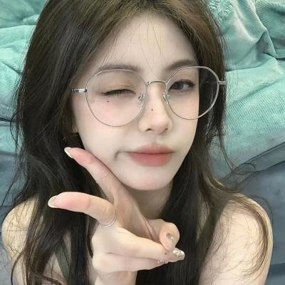 钱信伊:地下酒吧